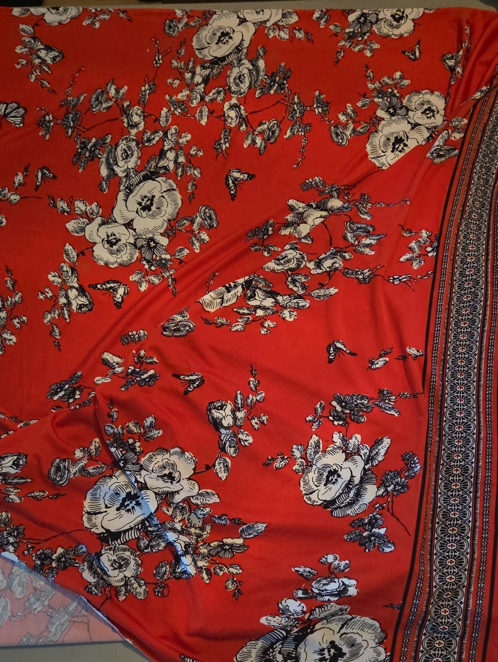 Gorgeous Vibrant Red Floral Fabric Yardage 76" x 58" – Rose & Border Print